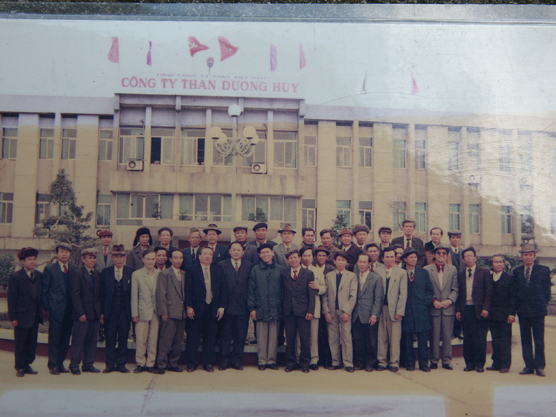 B&agrave;i 2: Anh cả...